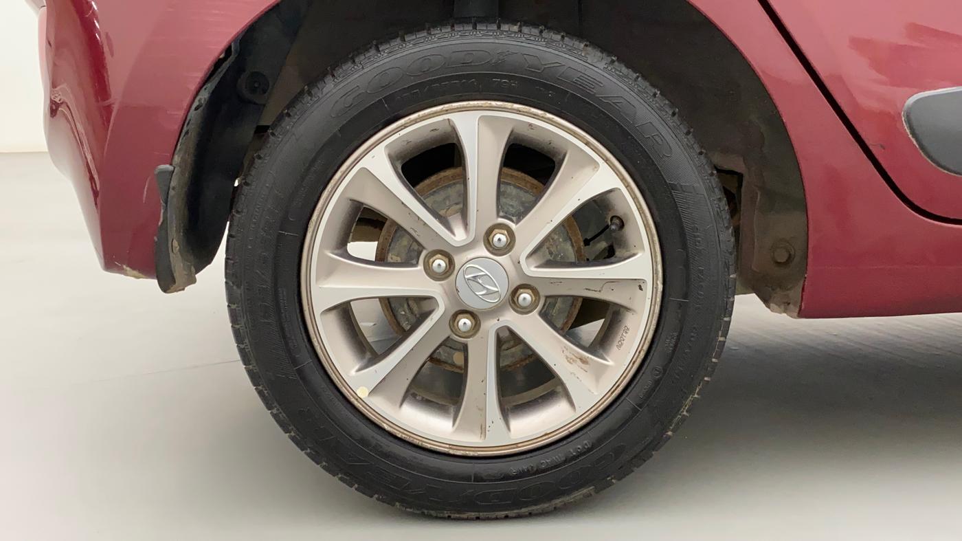 2016 Hyundai Grand i10 ASTA AT 1.2 KAPPA VTVT, Petrol, Automatic, 93,065 km, Right Rear Wheel