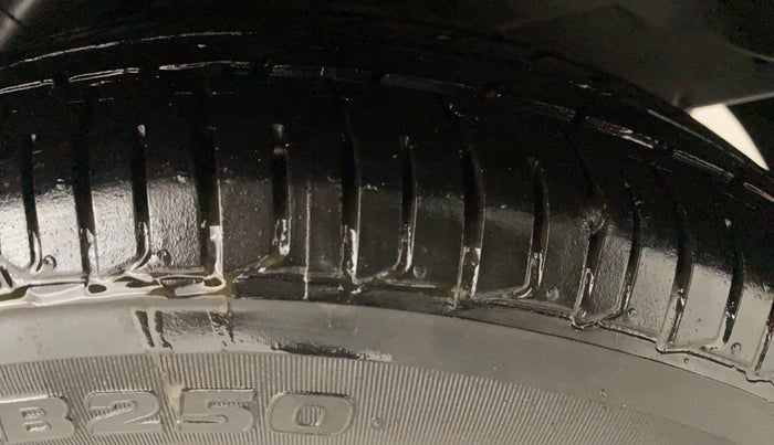 2013 Hyundai i10 SPORTZ 1.2, Petrol, Manual, 53,420 km, Left Rear Tyre Tread