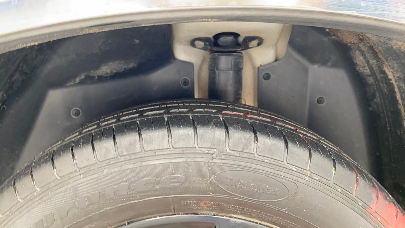 2019 MG HECTOR SHARP 1.5 DCT PETROL, Petrol, Automatic, 22,683 km, Left Rear Tyre Tread