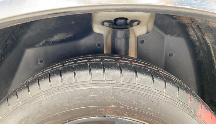 2019 MG HECTOR SHARP 1.5 DCT PETROL, Petrol, Automatic, 22,683 km, Left Rear Tyre Tread