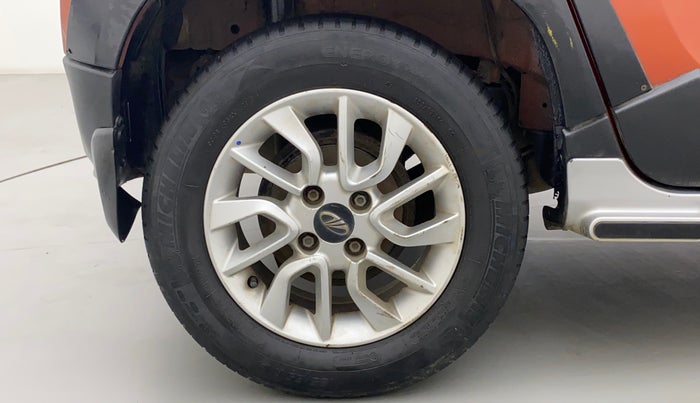 2017 Mahindra Kuv100 K6 PLUS D 6 STR, Diesel, Manual, 1,23,152 km, Right Rear Wheel