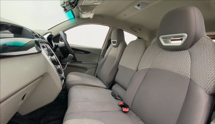 2017 Mahindra Kuv100 K6 PLUS D 6 STR, Diesel, Manual, 1,23,152 km, Right Side Front Door Cabin