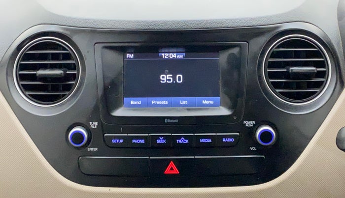 2018 Hyundai Grand i10 MAGNA AT 1.2 KAPPA VTVT, Petrol, Automatic, 40,561 km, Infotainment System