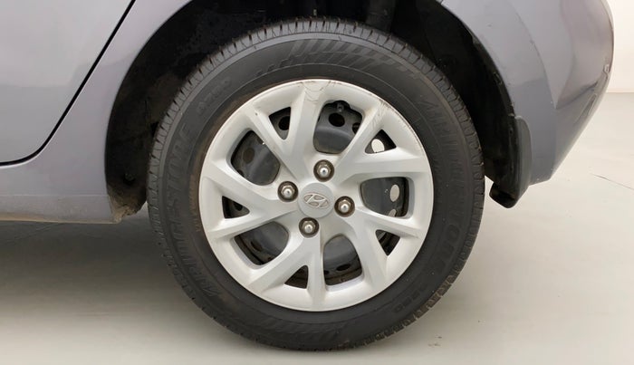 2018 Hyundai Grand i10 MAGNA AT 1.2 KAPPA VTVT, Petrol, Automatic, 40,561 km, Left Rear Wheel