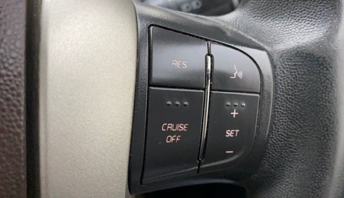 2014 Mahindra XUV500 W6, Diesel, Manual, 92,368 km, Adaptive Cruise Control