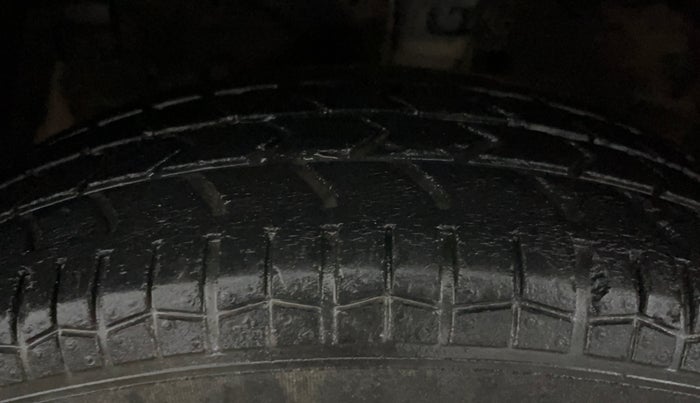 2021 Maruti Swift Dzire TOUR S-CNG, CNG, Manual, 56,509 km, Left Front Tyre Tread