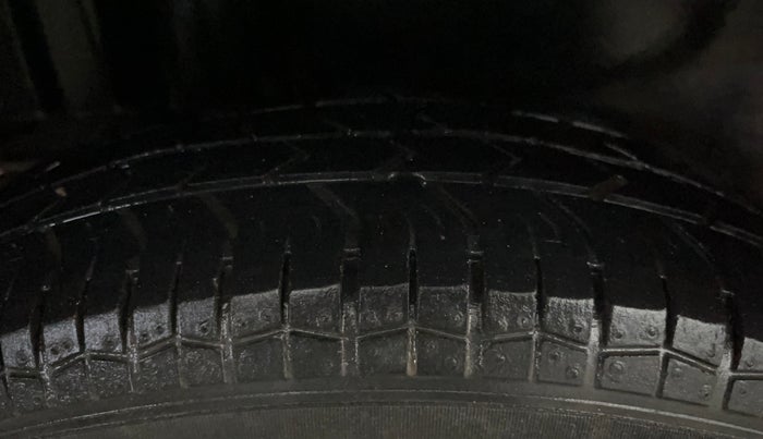 2021 Maruti Swift Dzire TOUR S-CNG, CNG, Manual, 56,509 km, Right Rear Tyre Tread