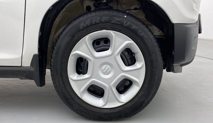 2020 Maruti S PRESSO VXI, Petrol, Manual, 39,870 km, Right Front Wheel