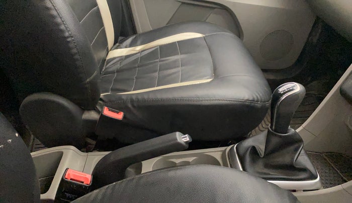 2016 Tata Tiago XZ PETROL, CNG, Manual, 97,724 km, Gear Lever