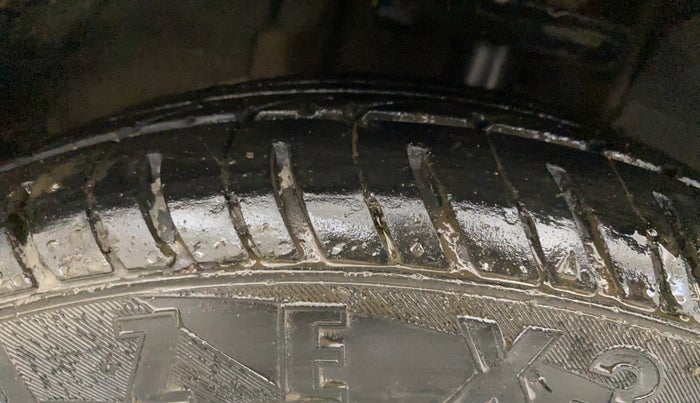 2016 Tata Tiago XZ PETROL, CNG, Manual, 97,724 km, Right Front Tyre Tread