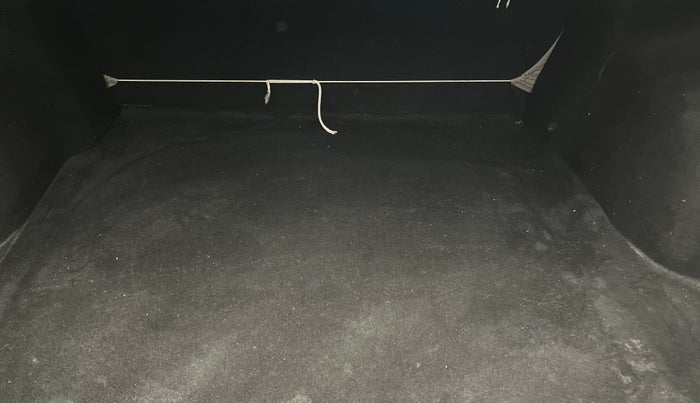 2019 Hyundai Verna 1.6 VTVT SX + AT, Petrol, Automatic, 81,131 km, Boot Inside