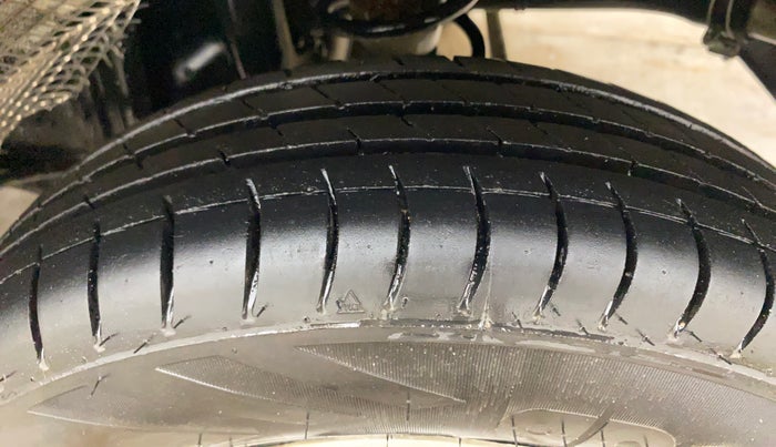 2018 Maruti Alto 800 VXI, Petrol, Manual, 59,297 km, Left Rear Tyre Tread
