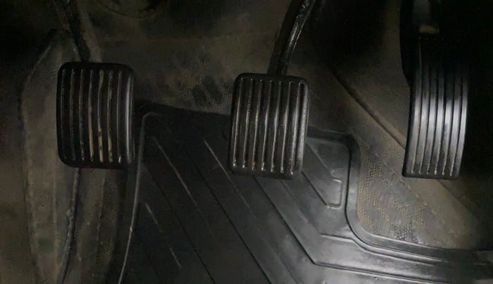 2022 Hyundai AURA S 1.2 CNG, CNG, Manual, 66,968 km, Pedals