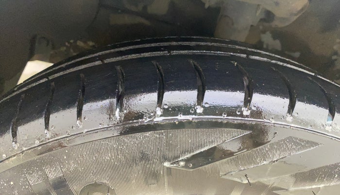 2022 Hyundai AURA S 1.2 CNG, CNG, Manual, 66,968 km, Left Front Tyre Tread