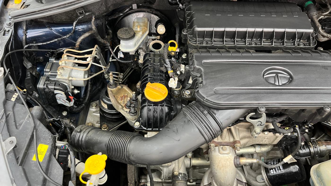 2022 Tata TIGOR XZA PLUS PETROL, Petrol, Automatic, 18,963 km, Engine View - Right