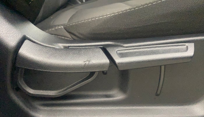 2021 Hyundai VENUE SX PLUS 1.0 TURBO DCT, Petrol, Automatic, 16,615 km, Driver Side Adjustment Panel