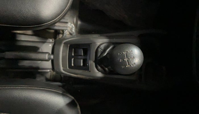 2018 Maruti Alto 800 LXI, Petrol, Manual, 24,767 km, Gear Lever