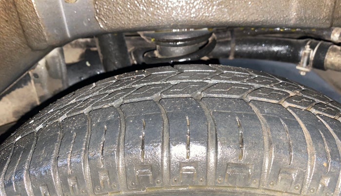 2018 Maruti Alto 800 LXI, Petrol, Manual, 24,767 km, Left Rear Tyre Tread