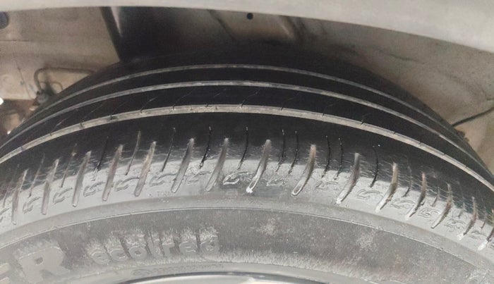 2019 Hyundai VENUE SX 1.0 (O) TURBO, Petrol, Manual, 43,077 km, Right Rear Tyre Tread