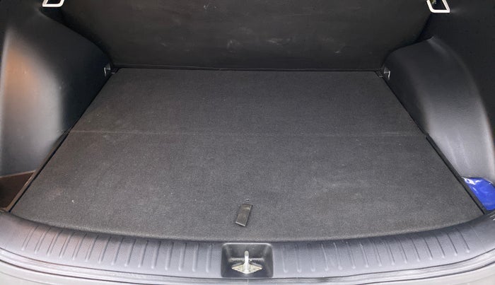 2020 KIA SELTOS HTK PLUS 1.5 DIESEL, Diesel, Manual, 30,595 km, Boot Inside
