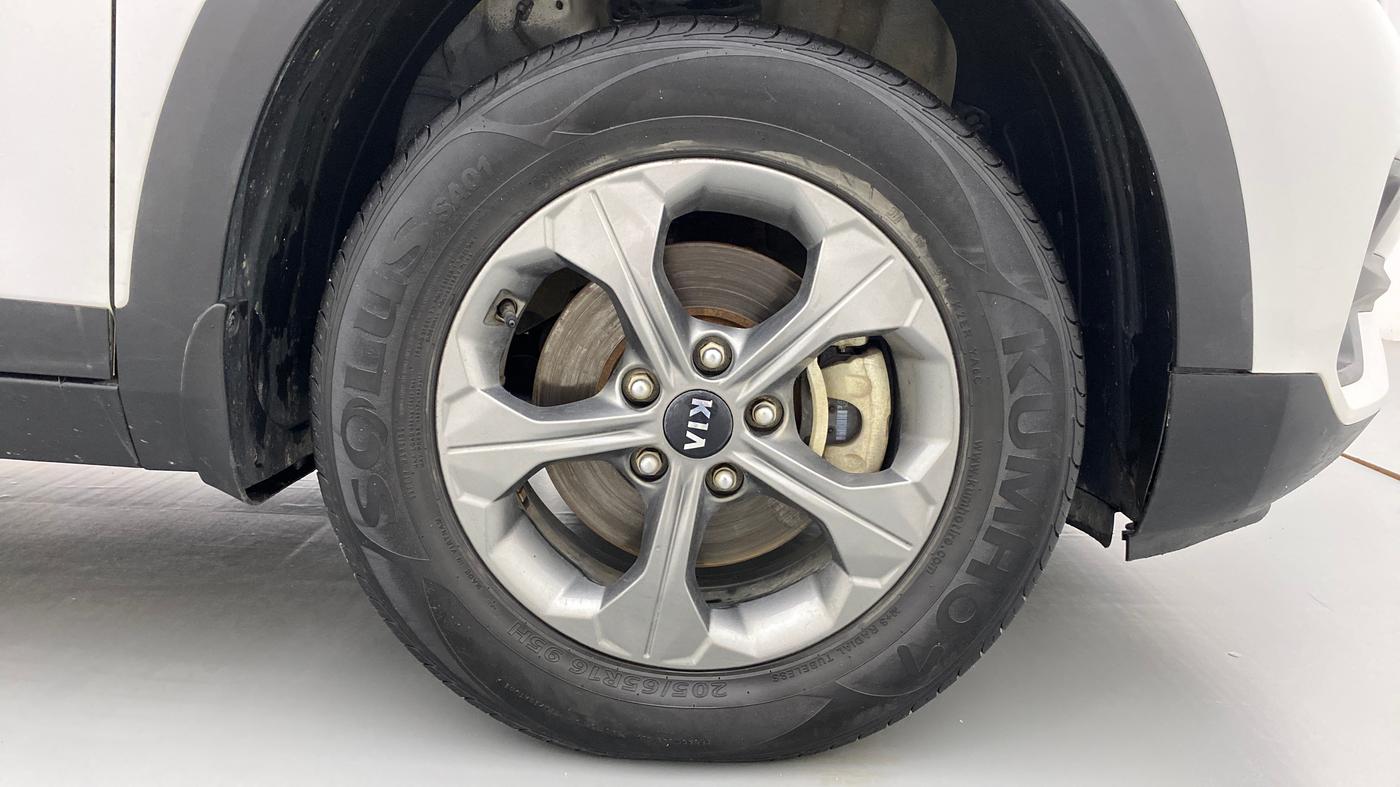 2020 KIA SELTOS HTK PLUS 1.5 DIESEL, Diesel, Manual, 30,595 km, Right Front Wheel