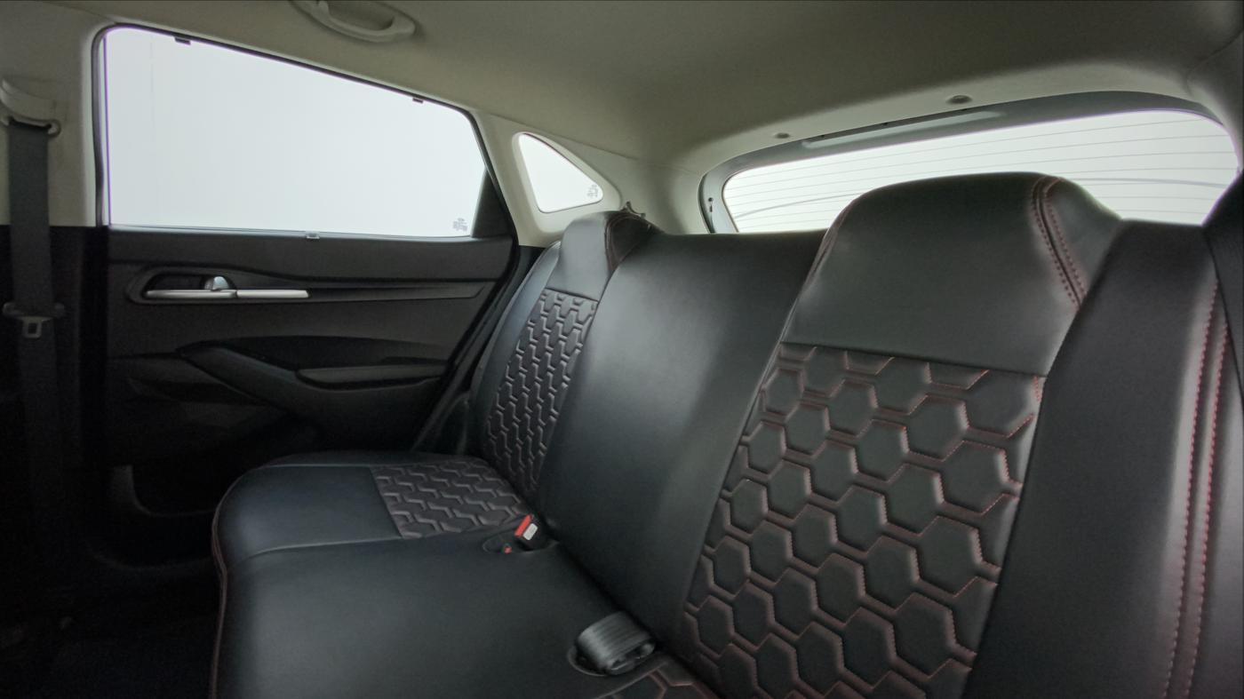 2020 KIA SELTOS HTK PLUS 1.5 DIESEL, Diesel, Manual, 30,595 km, Right Side Rear Door Cabin
