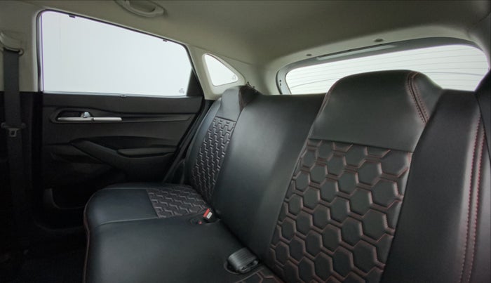 2020 KIA SELTOS HTK PLUS 1.5 DIESEL, Diesel, Manual, 30,595 km, Right Side Rear Door Cabin