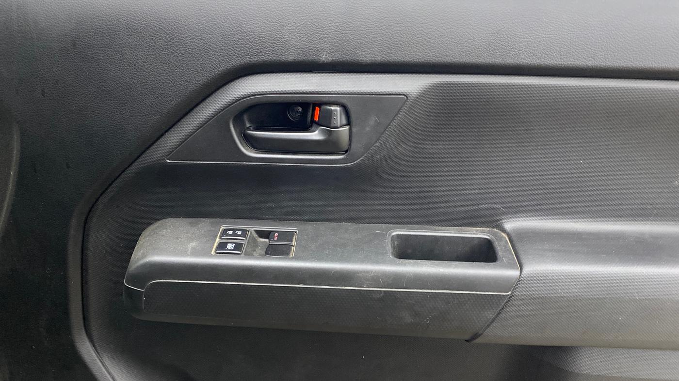 2025 Maruti New Wagon-R LXI 1.0, Petrol, Manual, 11,676 km, Driver Side Door Panels Control