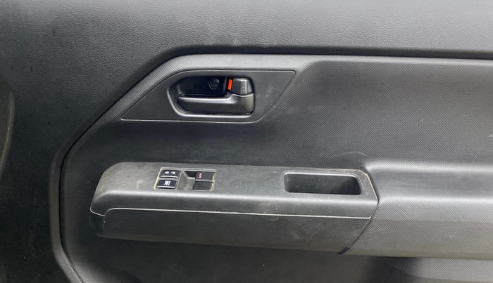 2025 Maruti New Wagon-R LXI 1.0, Petrol, Manual, 11,676 km, Driver Side Door Panels Control