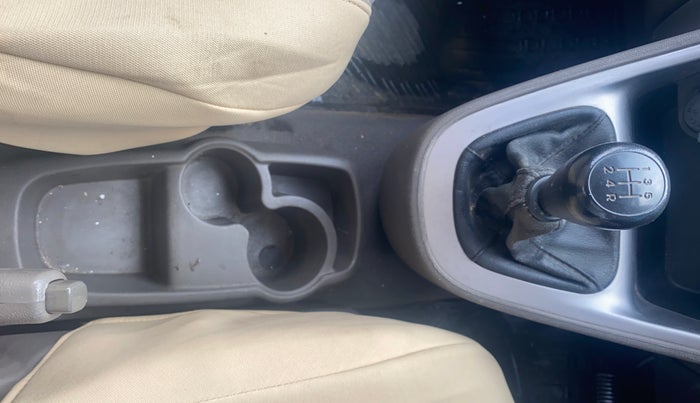 2015 Hyundai i10 MAGNA 1.1, Petrol, Manual, 82,345 km, Gear Lever