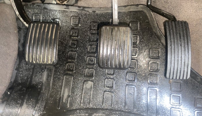 2015 Hyundai i10 MAGNA 1.1, Petrol, Manual, 82,345 km, Pedals