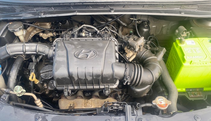 2015 Hyundai i10 MAGNA 1.1, Petrol, Manual, 82,345 km, Engine View