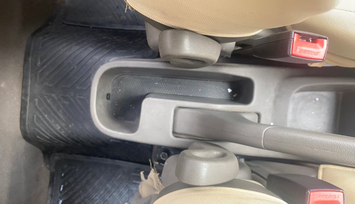 2015 Hyundai i10 MAGNA 1.1, Petrol, Manual, 82,345 km, Driver Side Adjustment Panel