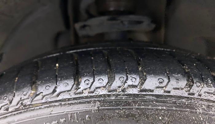 2021 Tata TIGOR XZ PLUS PETROL, Petrol, Manual, 70,451 km, Right Front Tyre Tread