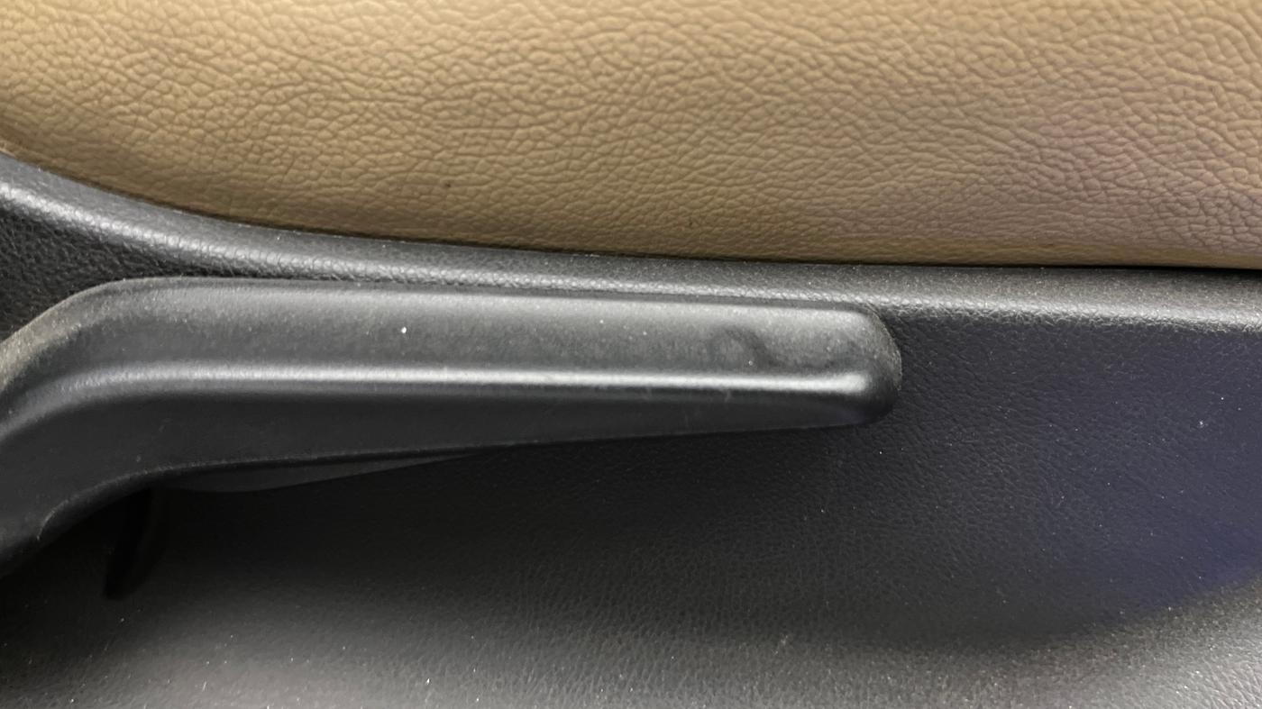 2020 Honda Amaze 1.2L I-VTEC S, Petrol, Manual, 77,815 km, Driver Side Adjustment Panel