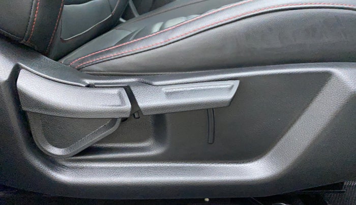2020 KIA SELTOS GTX 1.4 GDI AT PETROL, Petrol, Automatic, 13,689 km, Driver Side Adjustment Panel