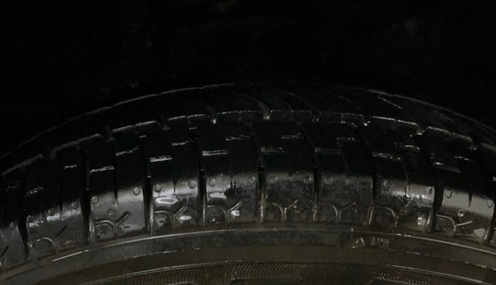 2021 Maruti Alto LXI CNG, CNG, Manual, 61,031 km, Right Front Tyre Tread