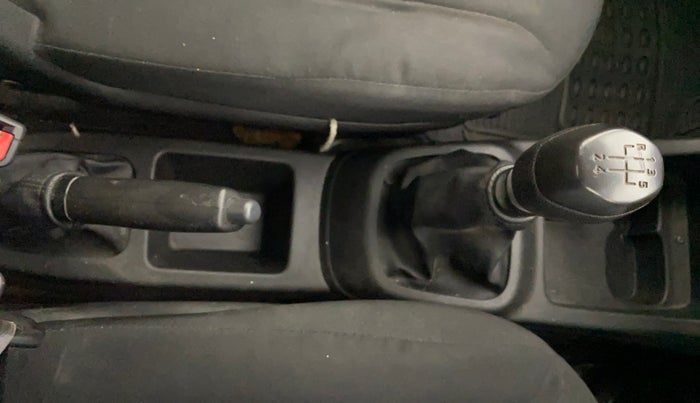 2017 Renault Kwid RXL, Petrol, Manual, 49,300 km, Gear Lever
