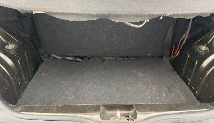 2017 Renault Kwid RXL, Petrol, Manual, 49,300 km, Boot Inside