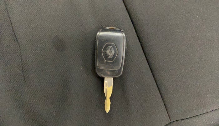 2017 Renault Kwid RXL, Petrol, Manual, 49,300 km, Key Close Up