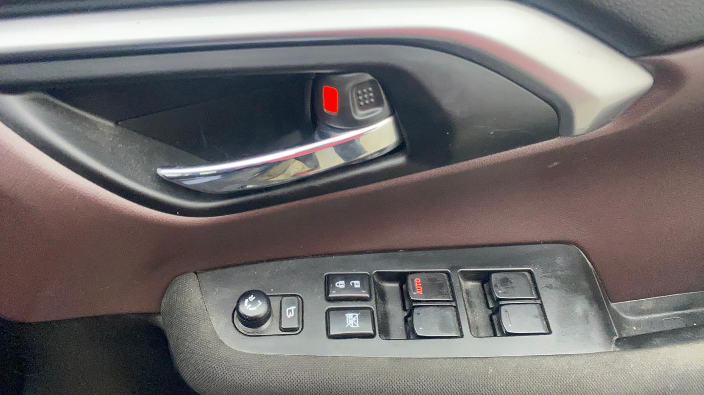2023 Maruti Grand Vitara DELTA SMART HYBRID, Petrol, Manual, 9,593 km, Driver Side Door Panels Control