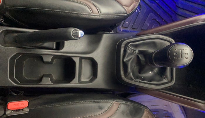 2023 Maruti Grand Vitara DELTA SMART HYBRID, Petrol, Manual, 9,593 km, Gear Lever