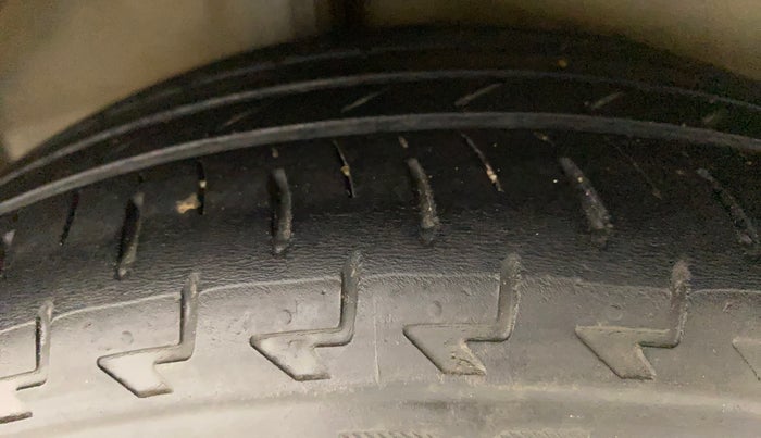 2017 Honda WR-V 1.2L I-VTEC VX MT, Petrol, Manual, 40,752 km, Right Rear Tyre Tread