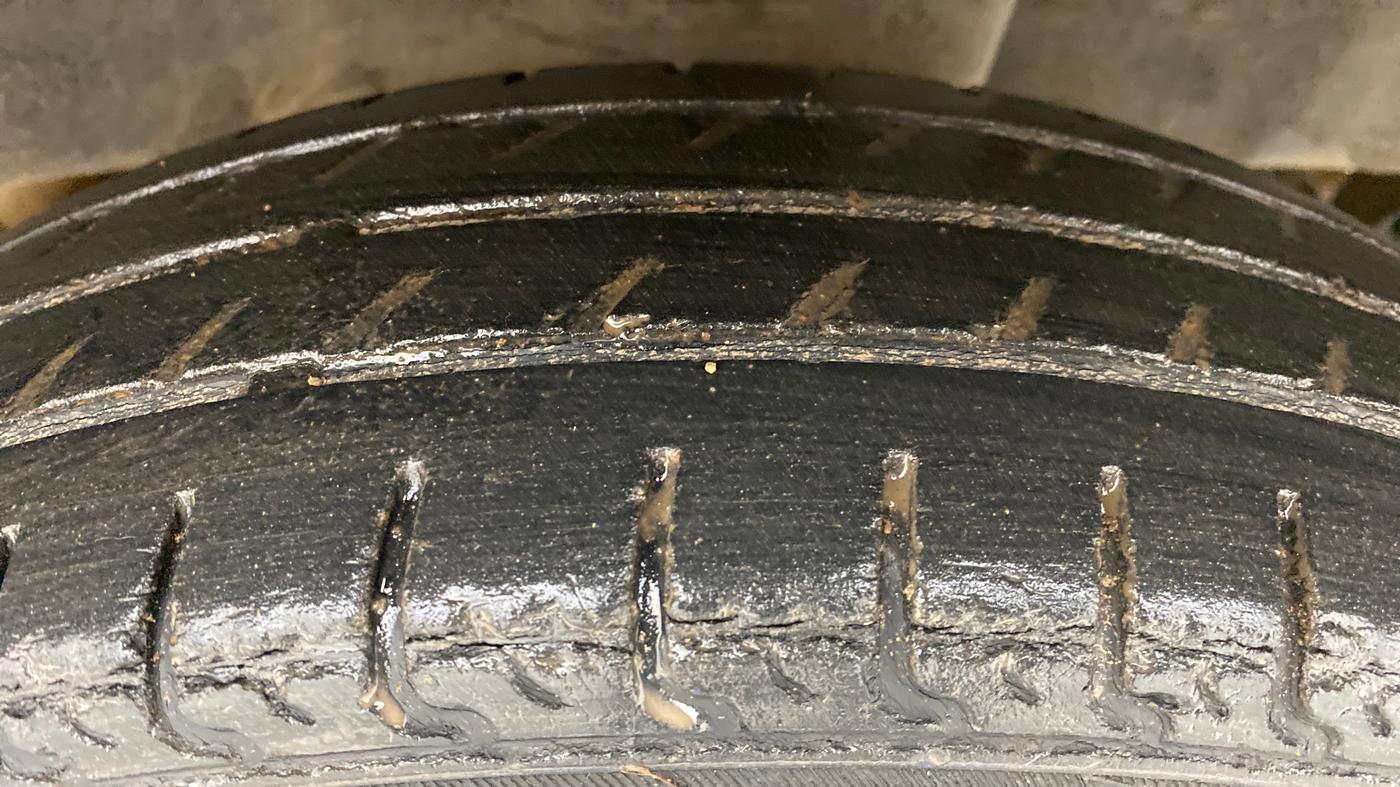 2017 Renault Kwid 1.0 RXT, Petrol, Manual, 42,516 km, Left Rear Tyre Tread