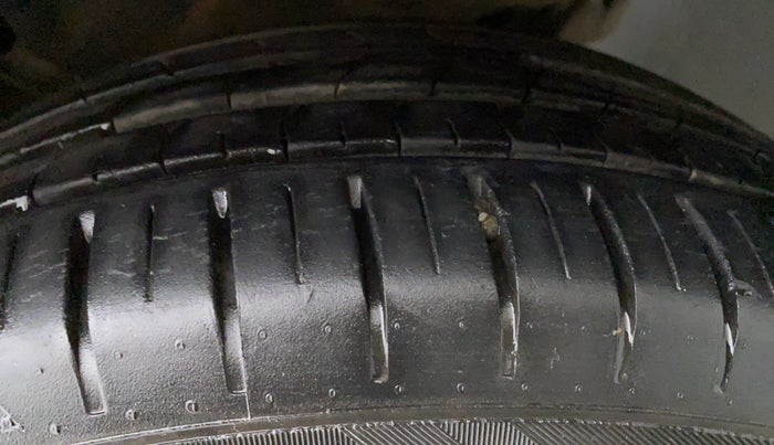 2019 Maruti Baleno ALPHA PETROL 1.2, Petrol, Manual, 12,854 km, Left Rear Tyre Tread