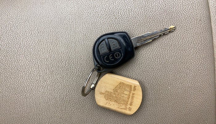 2016 Maruti Ciaz VDI+ SHVS, Diesel, Manual, 1,18,363 km, Key Close Up