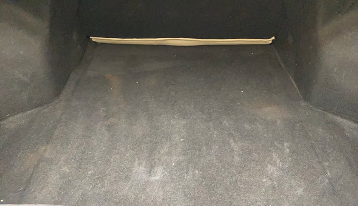 2016 Maruti Ciaz VDI+ SHVS, Diesel, Manual, 1,18,363 km, Boot Inside