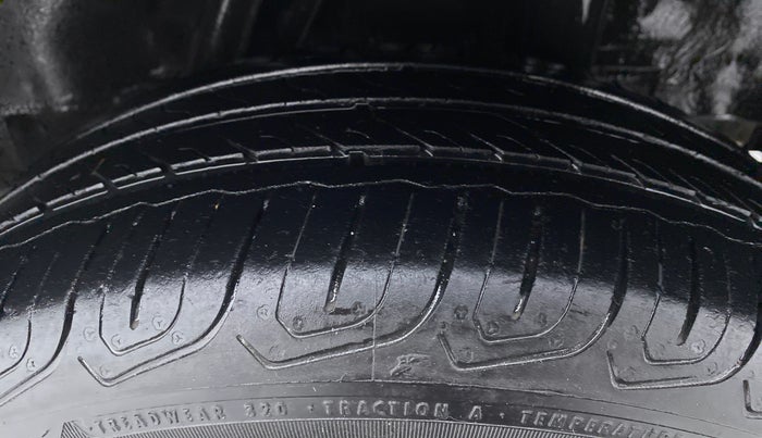 2016 Honda City V MT PETROL, Petrol, Manual, 72,669 km, Left Rear Tyre Tread