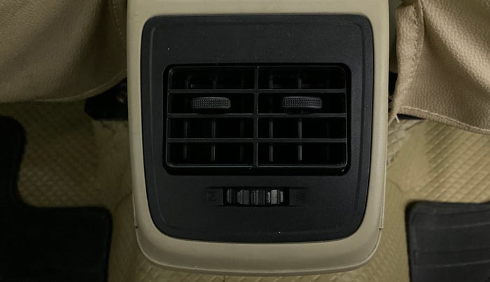 2018 Maruti Dzire ZXI, Petrol, Manual, 33,047 km, Rear AC Vents