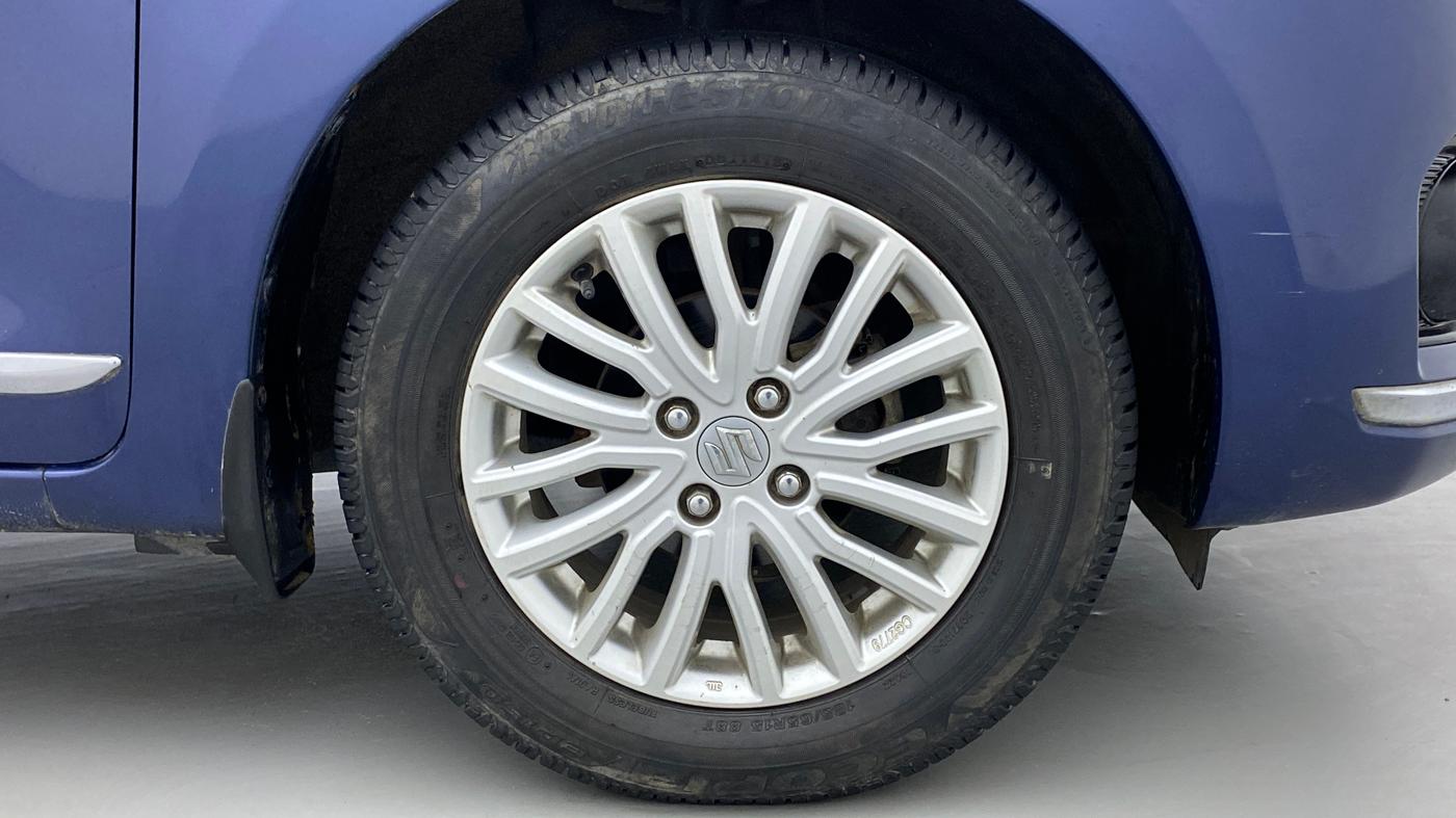 2018 Maruti Dzire ZXI, Petrol, Manual, 33,047 km, Right Front Wheel